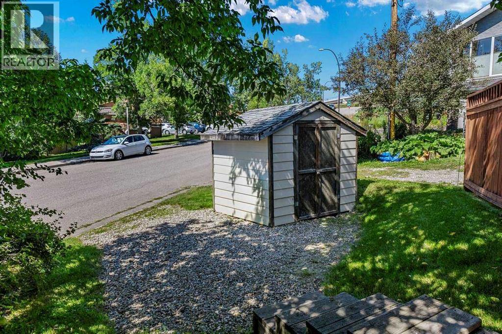 Photo 49 of 907 36 B Street Nw, Calgary AB