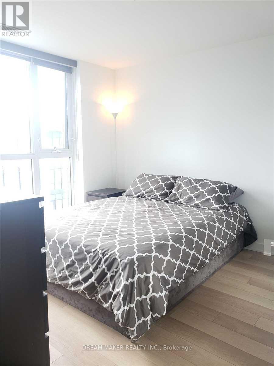 Photo 8 of 16 Mcadam Avenue, Toronto ON