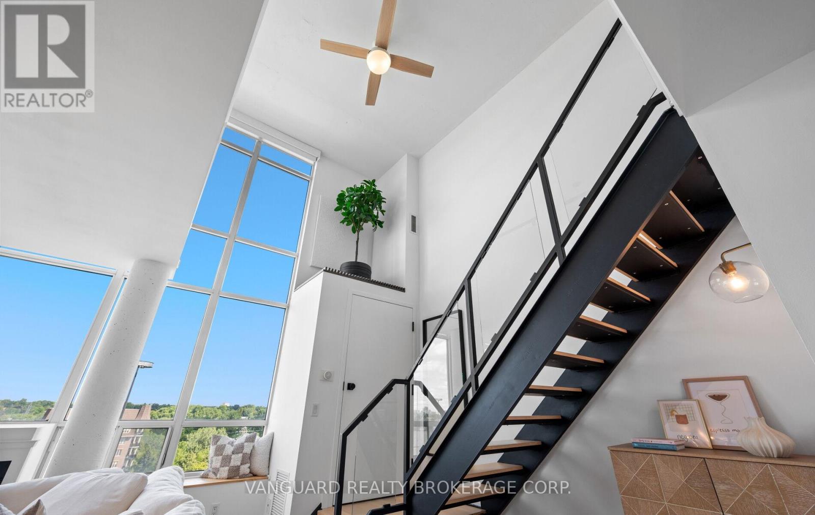 Photo 27 of 619 250 Manitoba Street, Toronto ON