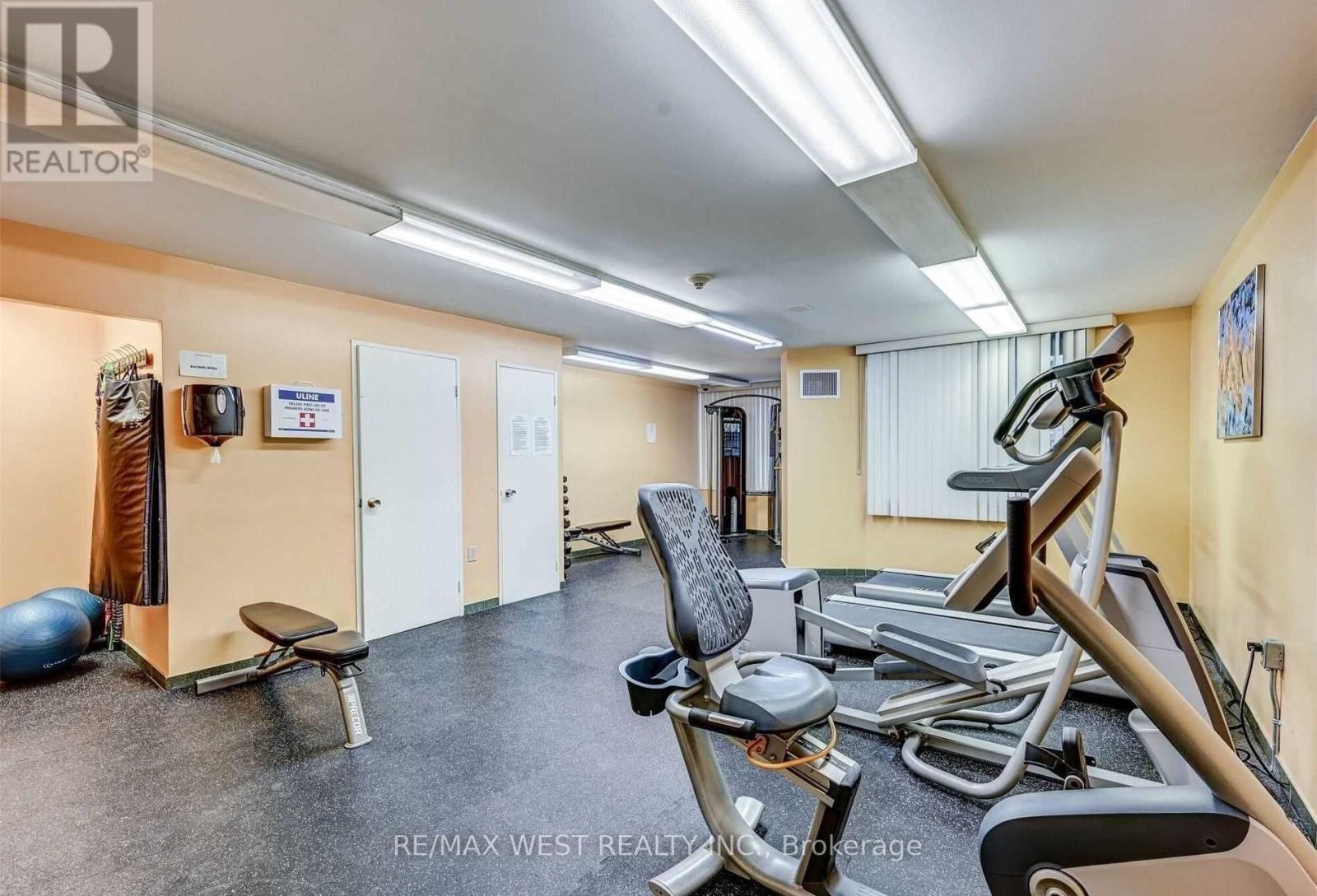 Photo 7 of 1203 1580 Mississauga Valley Boulevard, Mississauga ON