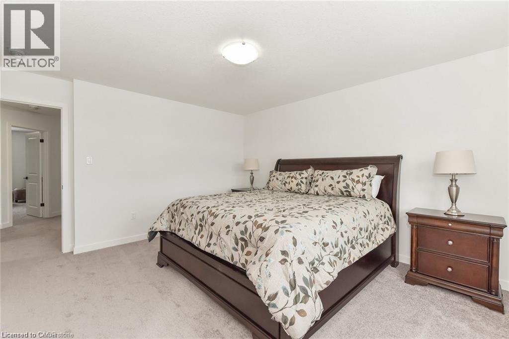 Photo 15 of 46 Franklin Street S, Kitchener ON