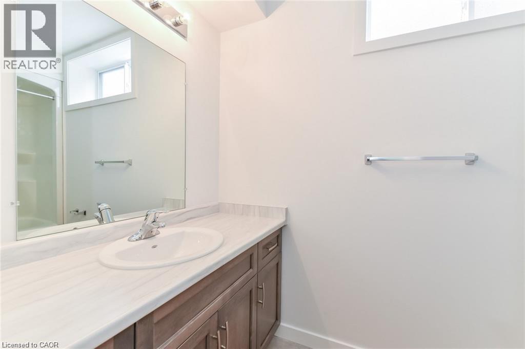 Photo 35 of 46 Franklin Street S, Kitchener ON