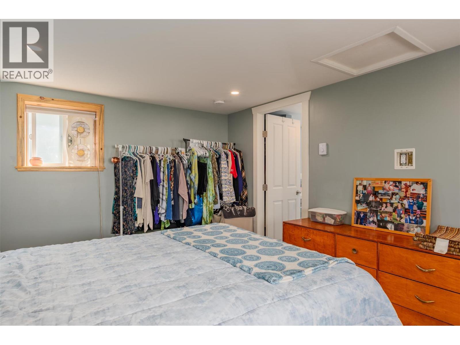 2342 Washington Street, Rossland