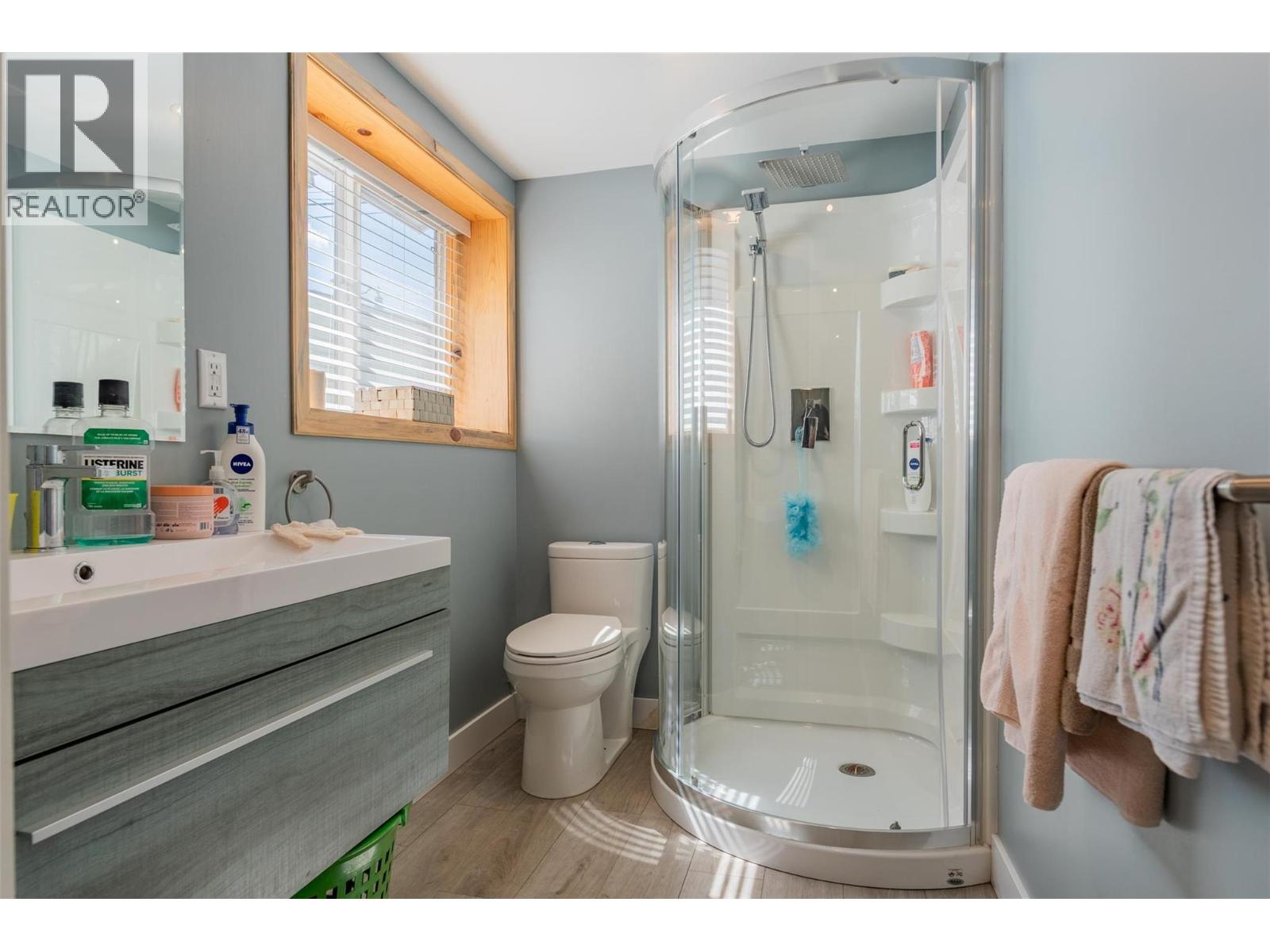 2342 Washington Street, Rossland