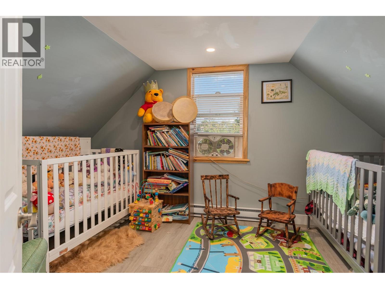 2342 Washington Street, Rossland