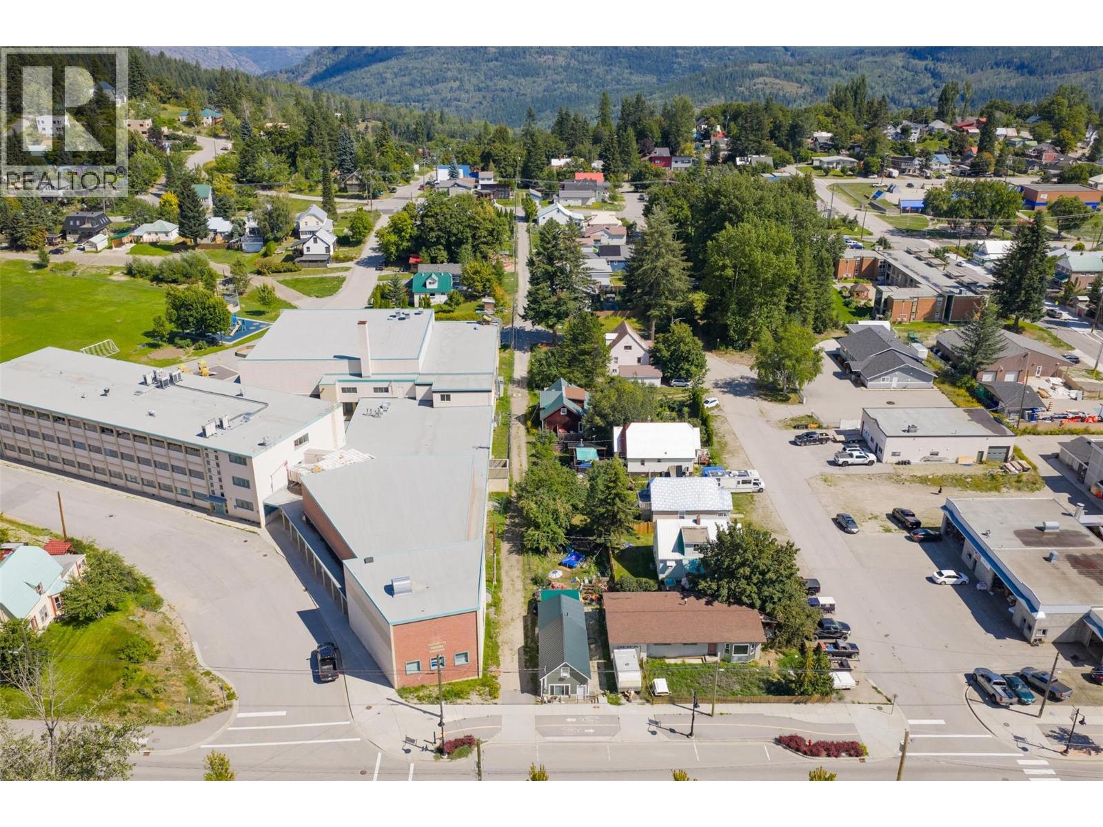 2342 Washington Street, Rossland