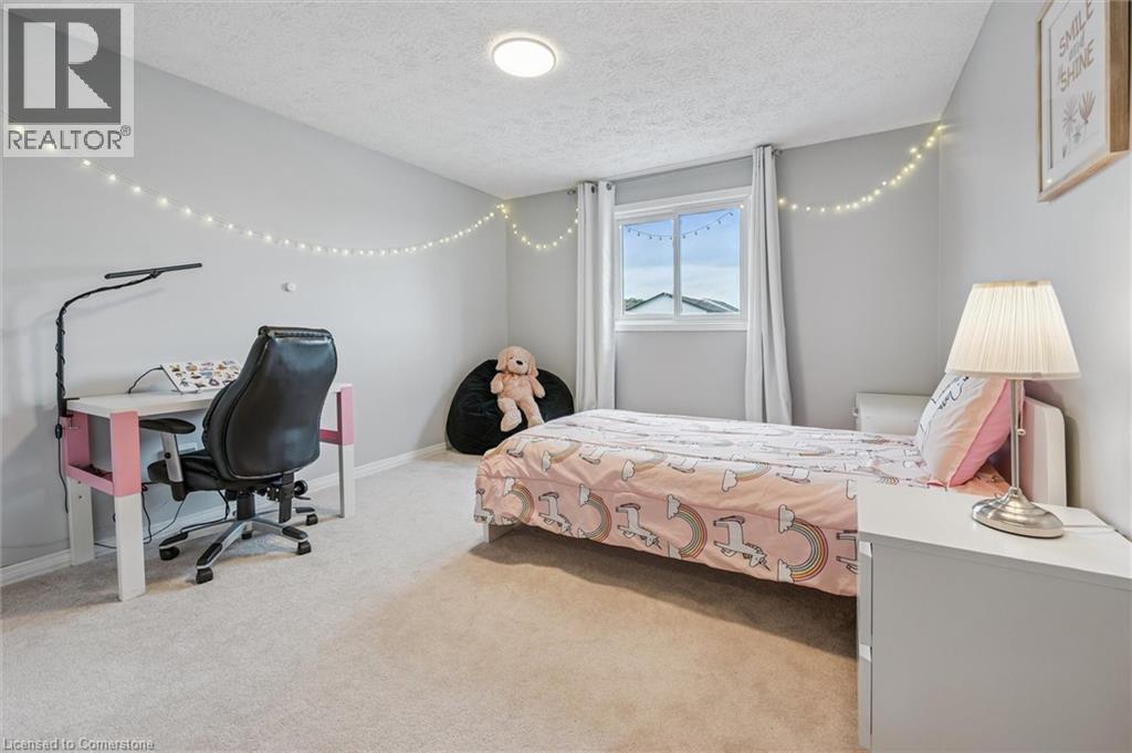 Photo 22 of 687 Champlain Boulevard, Cambridge ON