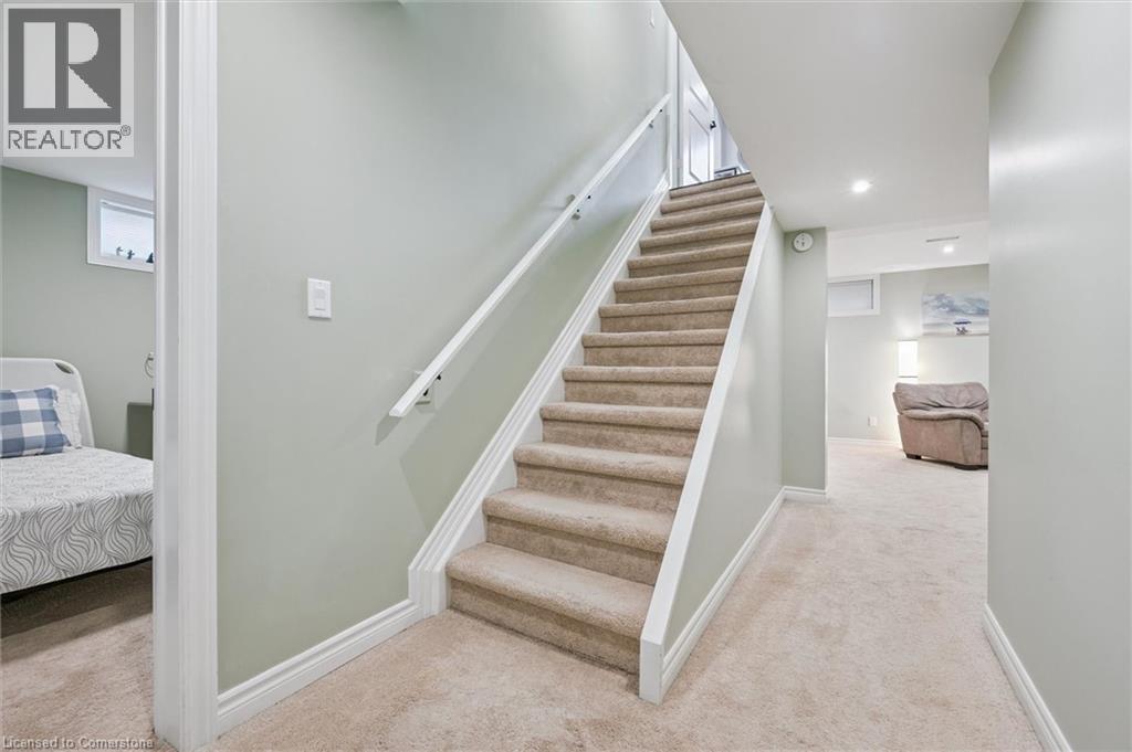 Photo 28 of 687 Champlain Boulevard, Cambridge ON