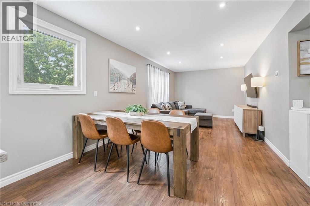Photo 14 of 687 Champlain Boulevard, Cambridge ON