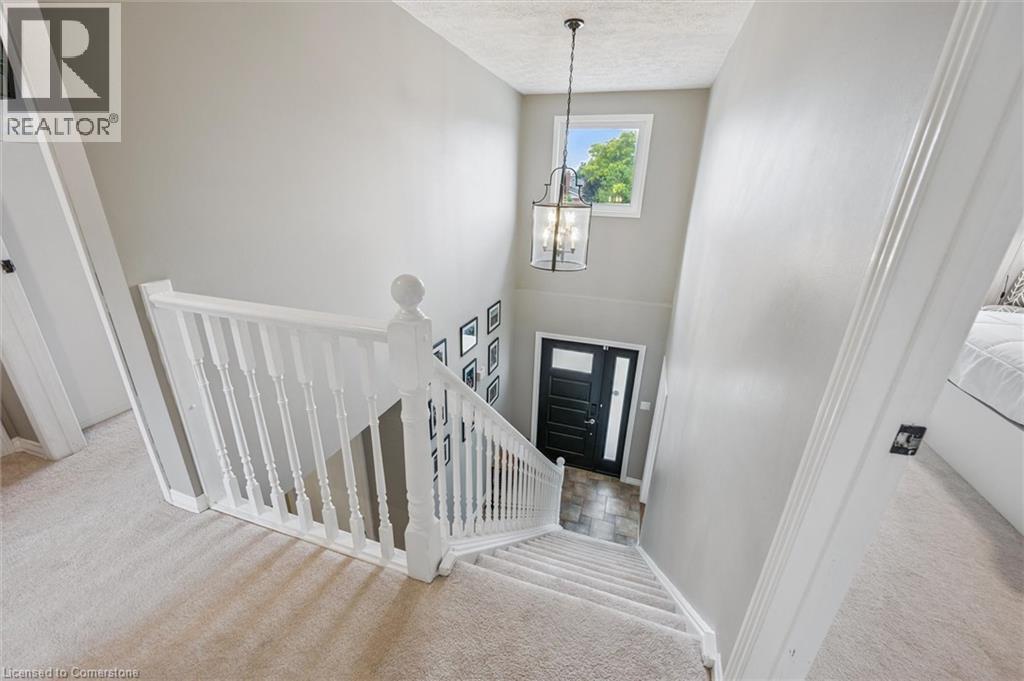 Photo 19 of 687 Champlain Boulevard, Cambridge ON