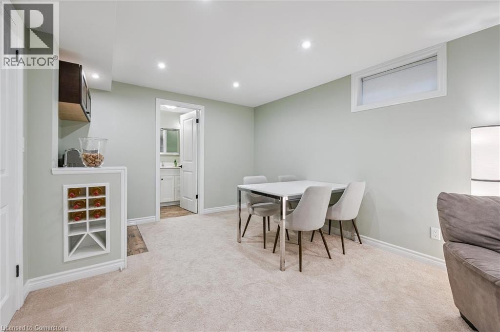 Photo 31 of 687 Champlain Boulevard, Cambridge ON