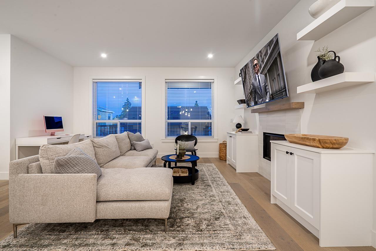 Photo 10 of 16792 21 A Avenue, Surrey BC
