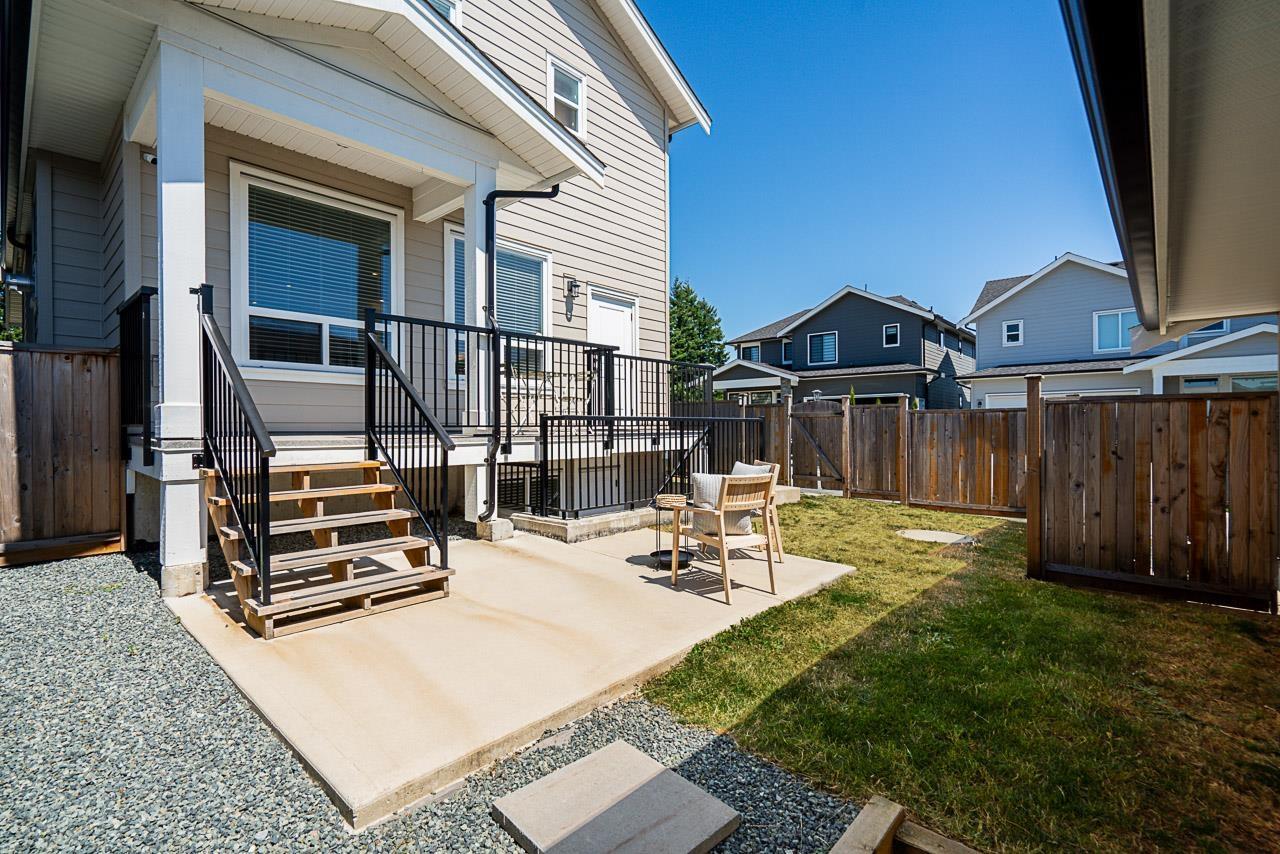 Photo 30 of 16792 21 A Avenue, Surrey BC