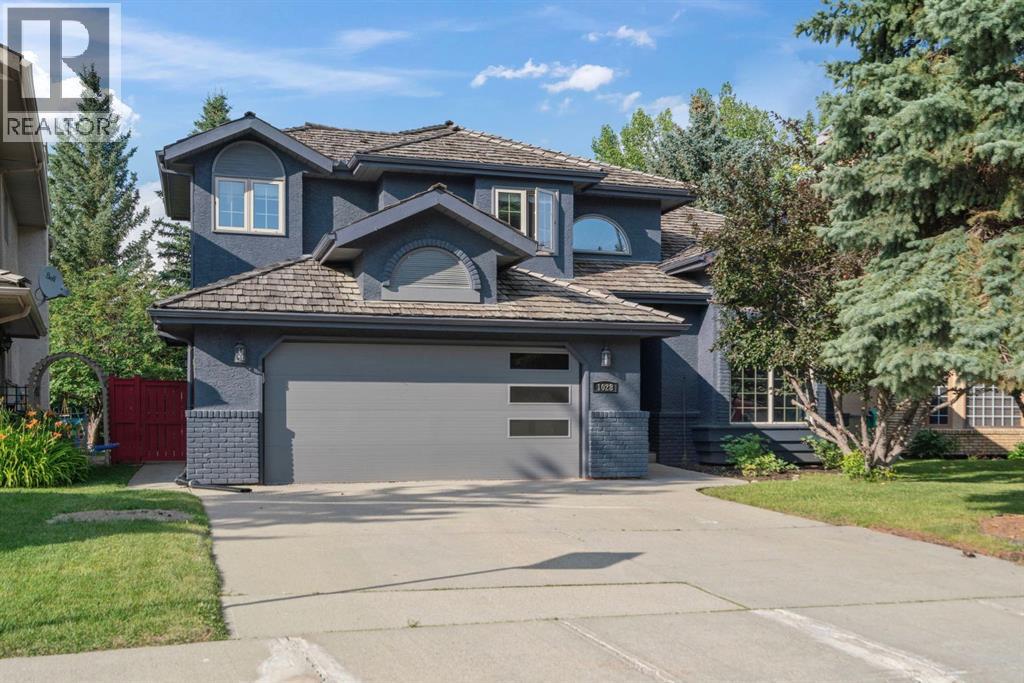 Photo 1 of 1028 Shawnee Drive Sw, Calgary AB