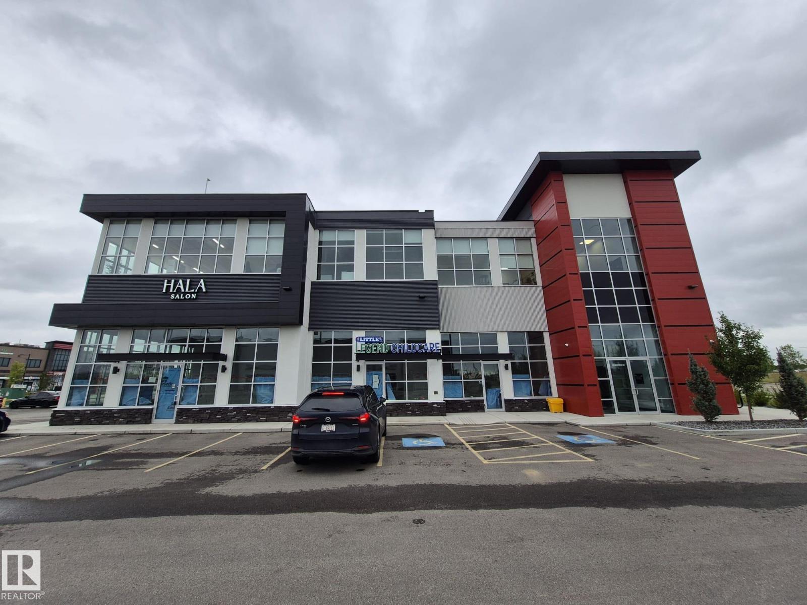 Photo 5 of 478 Mistatim Wy Nw, Edmonton AB