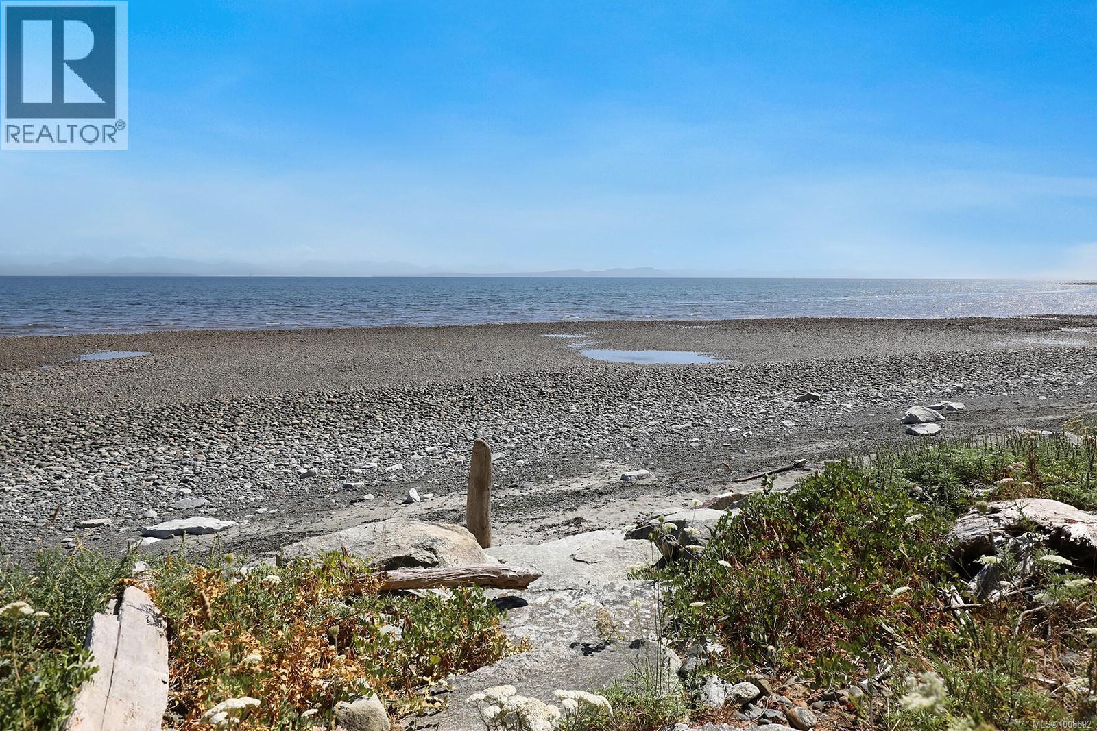 1826 Astra Rd, Comox