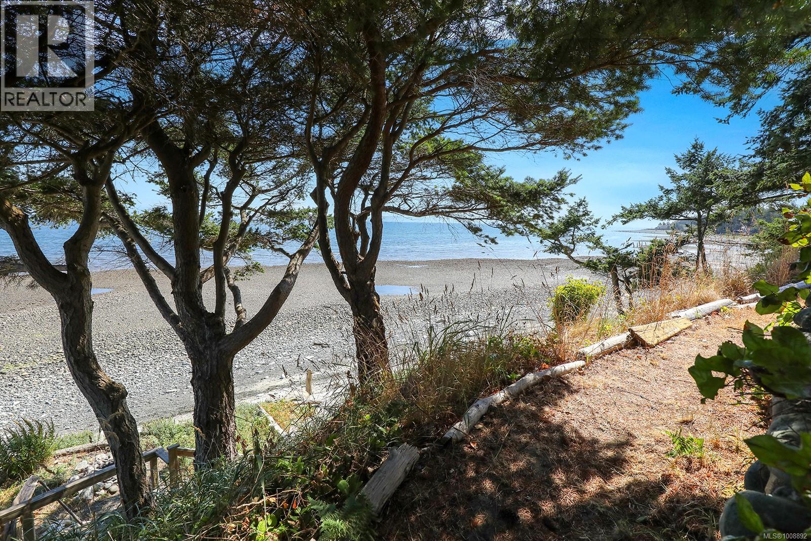 1826 Astra Rd, Comox