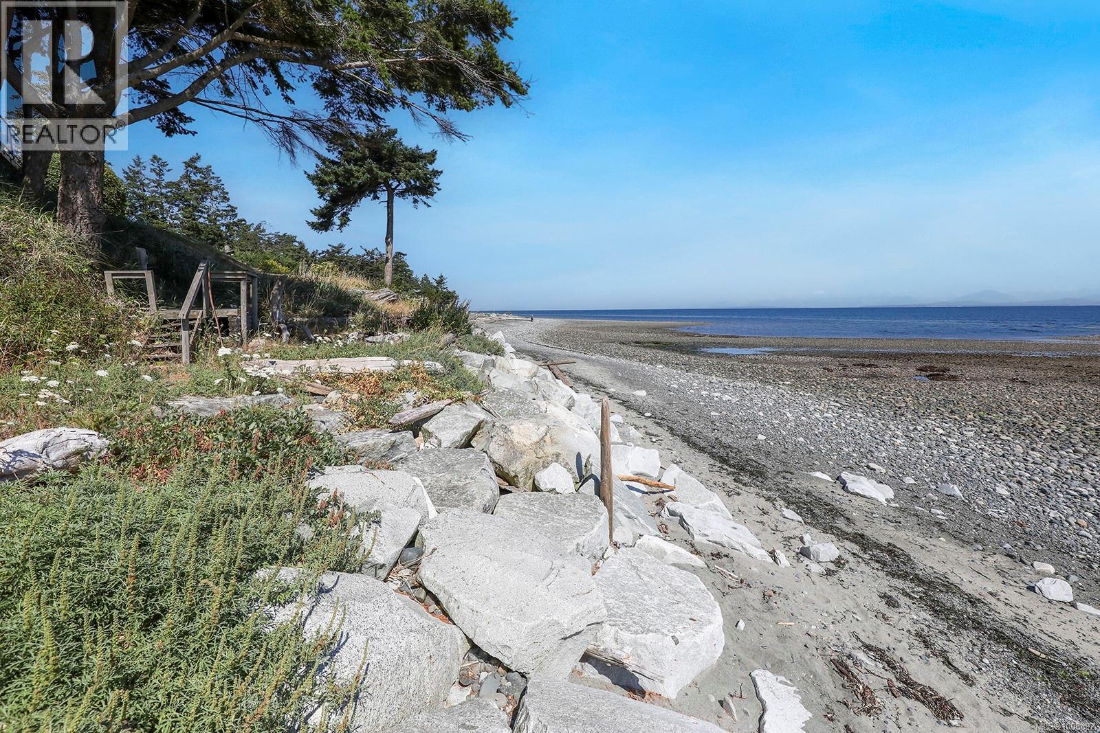 1826 Astra Rd, Comox