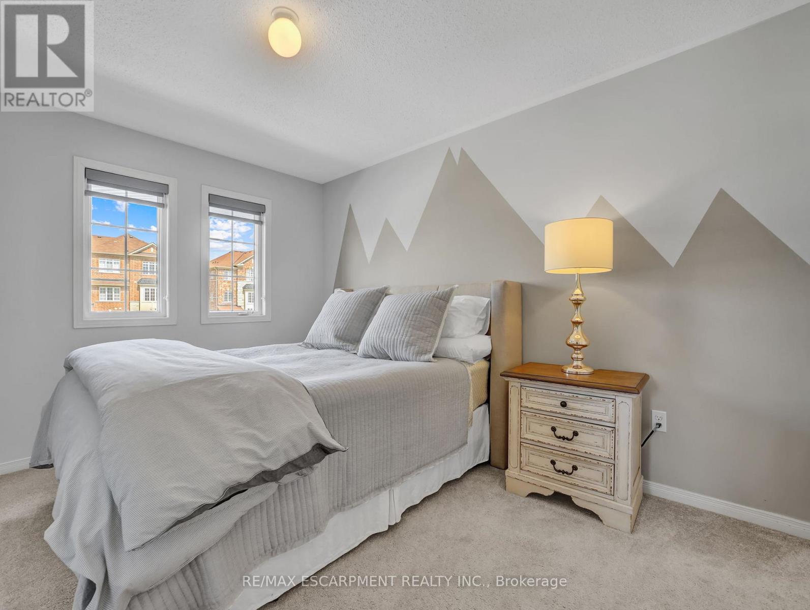 Photo 23 of 100 Burke Street, Hamilton ON