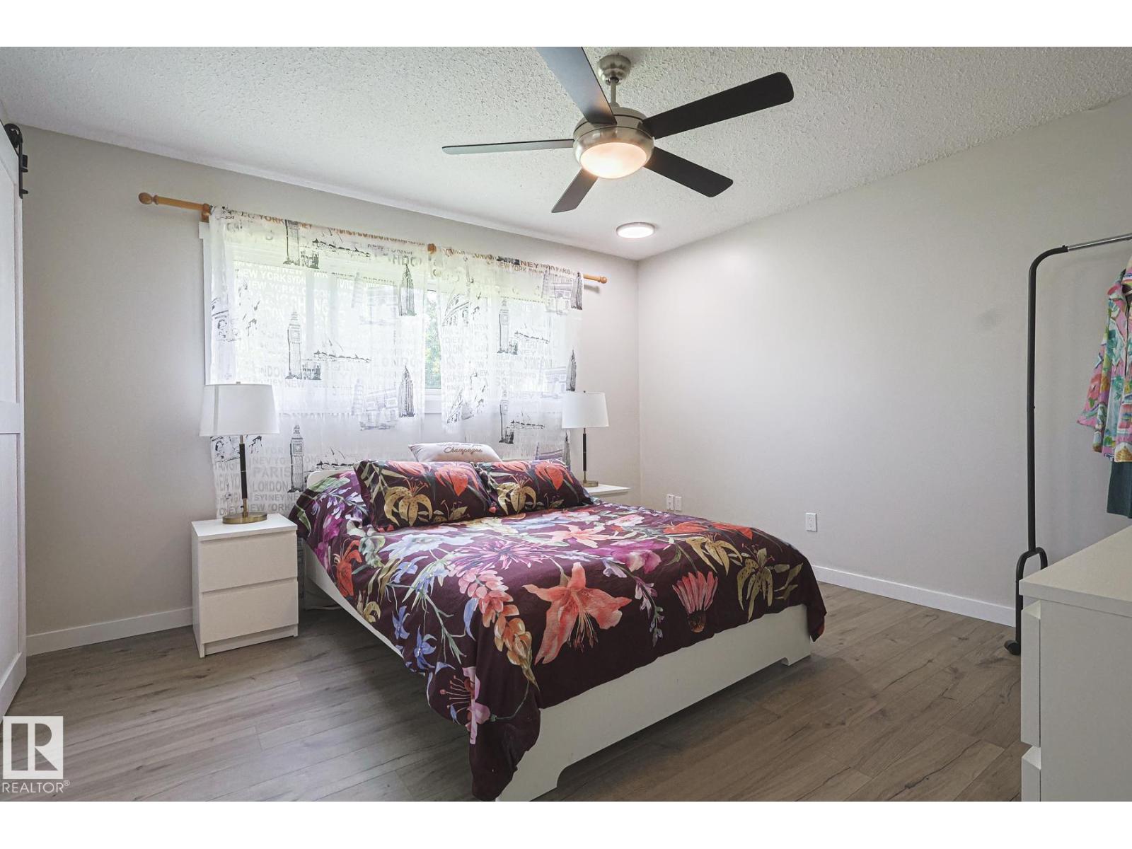 Photo 29 of 10614 25 A Av Nw, Edmonton AB