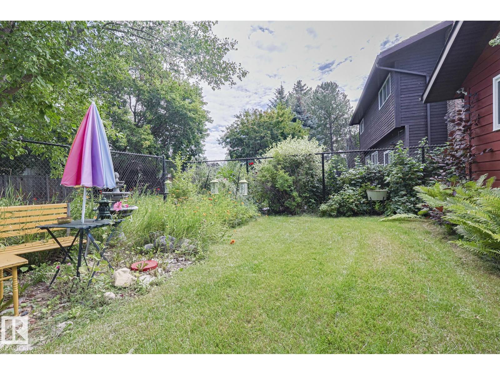 Photo 59 of 10614 25 A Av Nw, Edmonton AB