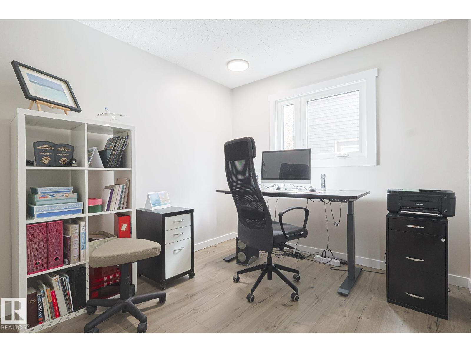 Photo 22 of 10614 25 A Av Nw, Edmonton AB