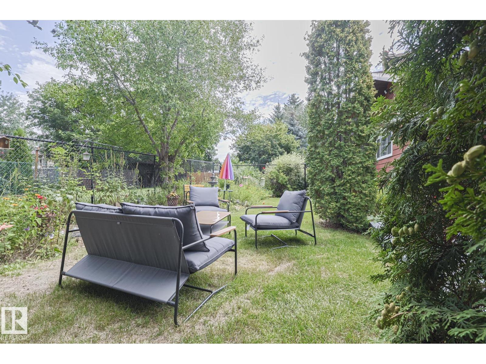 Photo 51 of 10614 25 A Av Nw, Edmonton AB
