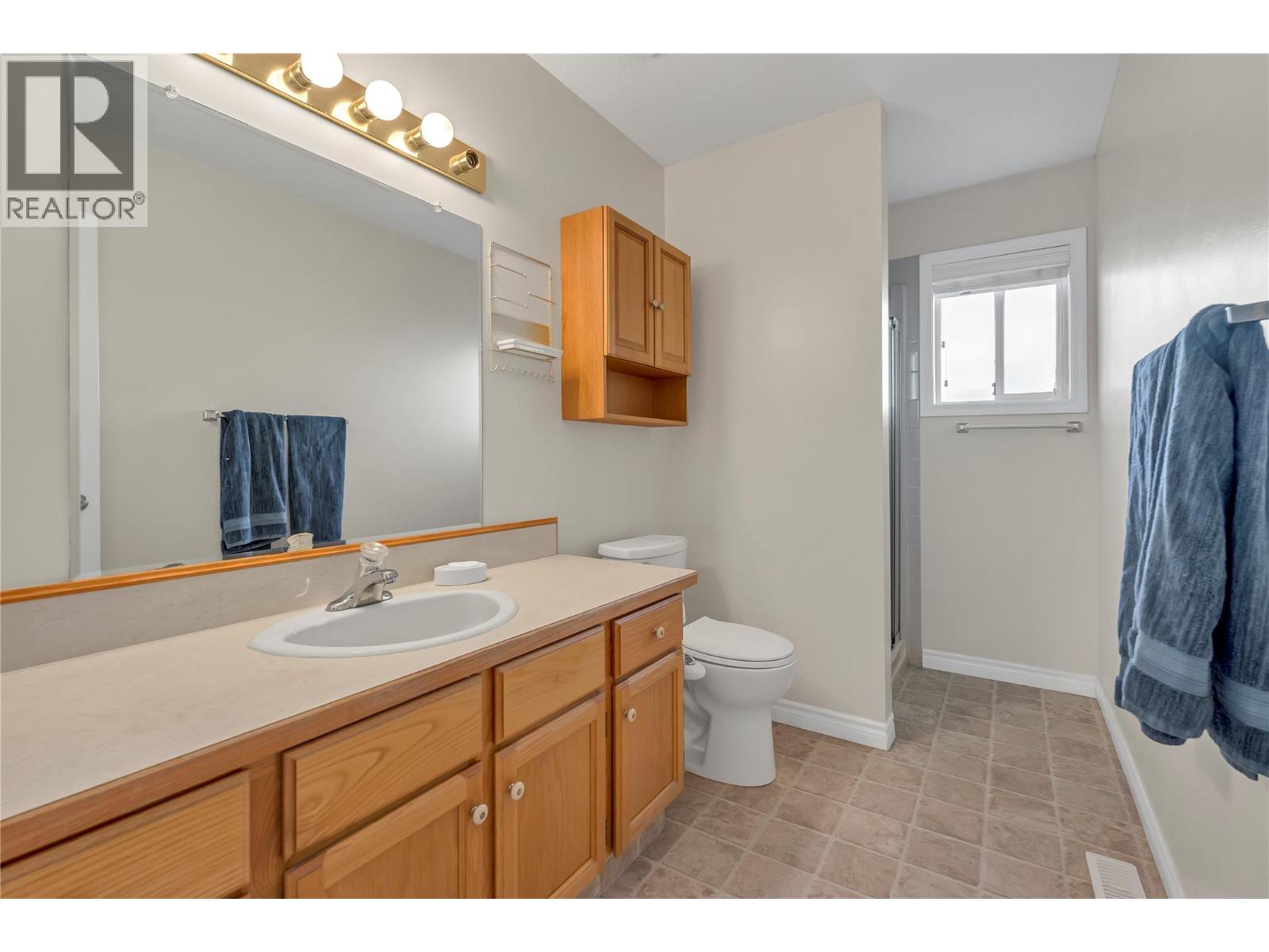  2800 Paris Street, Penticton