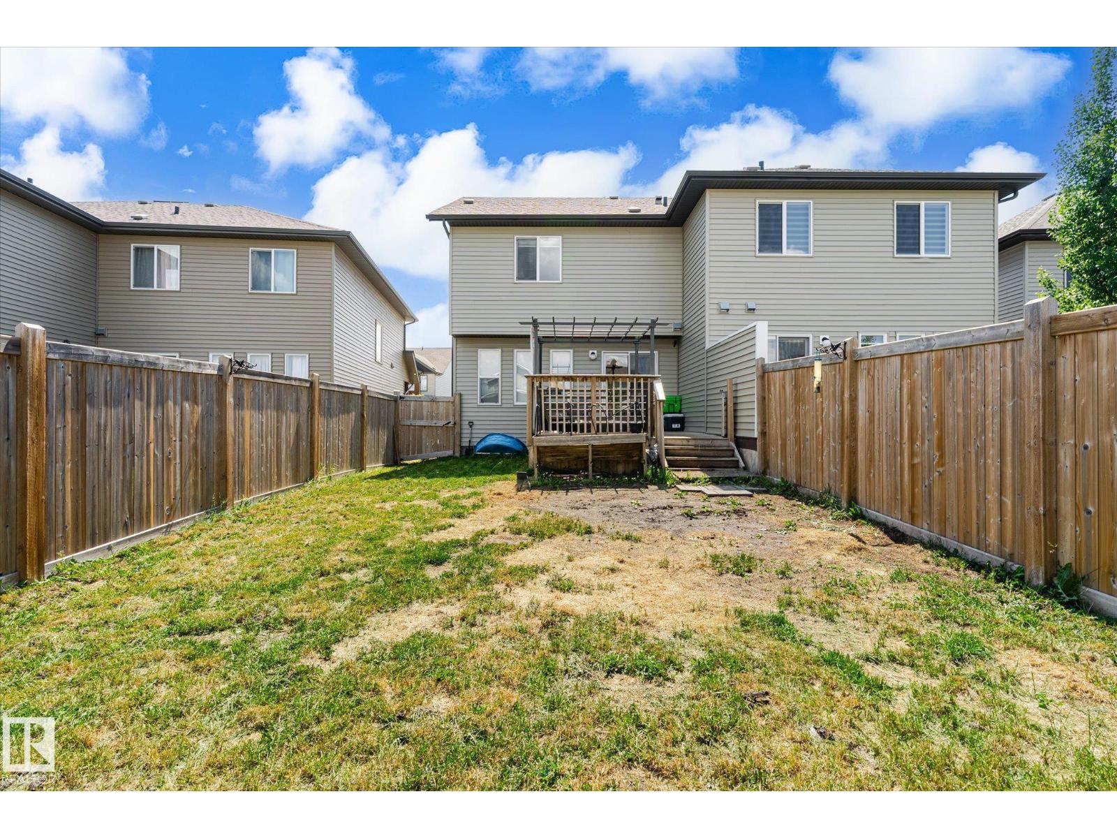 Photo 28 of 2424 19 A Av Nw, Edmonton AB