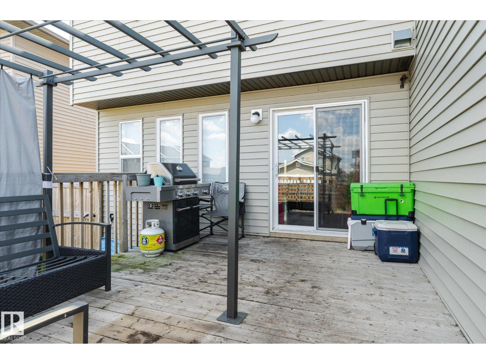 Photo 30 of 2424 19 A Av Nw, Edmonton AB