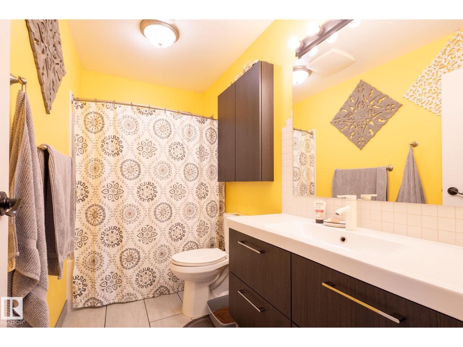 Photo 16 of 14123 72 St Nw, Edmonton AB