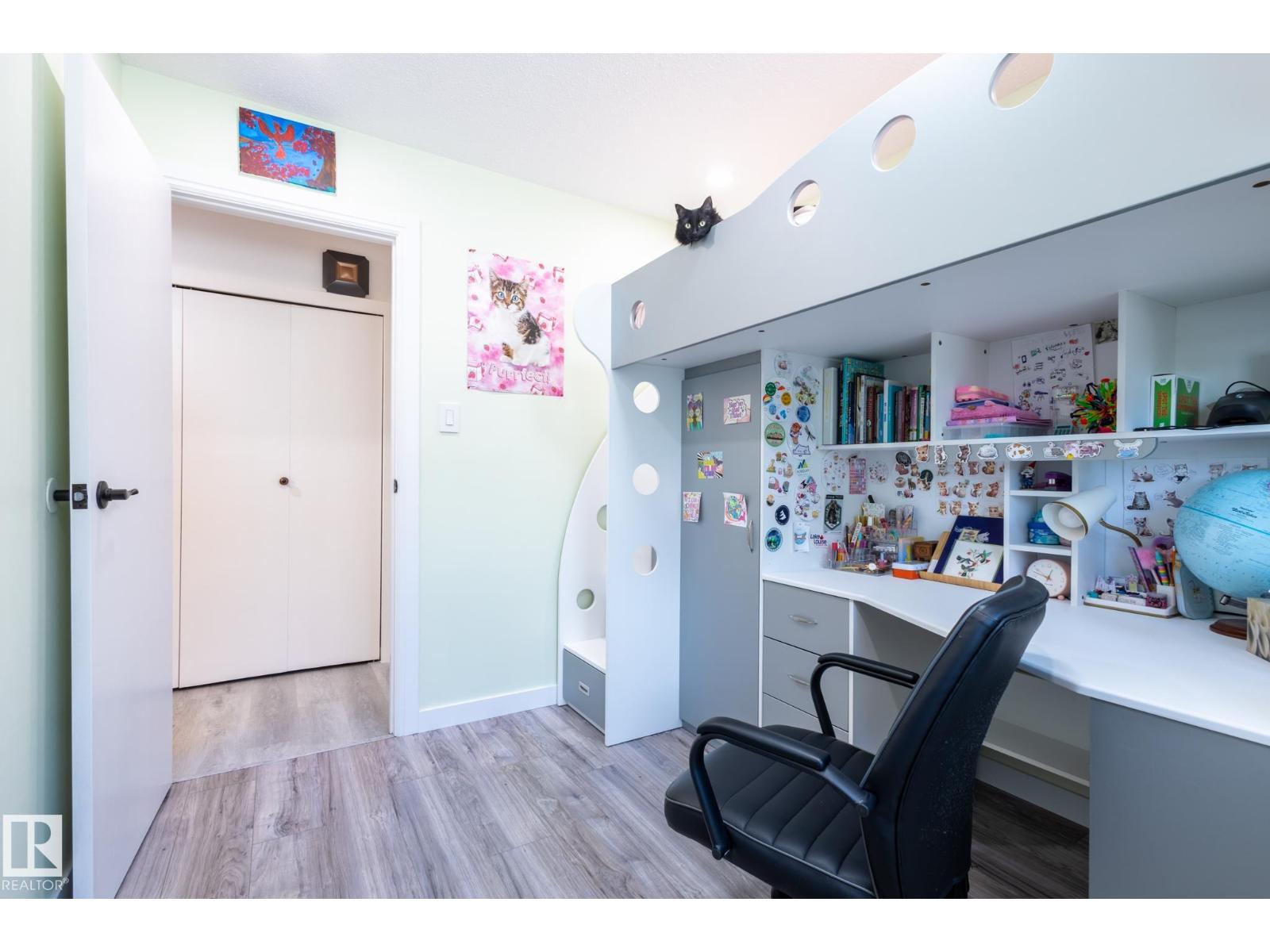 Photo 19 of 14123 72 St Nw, Edmonton AB