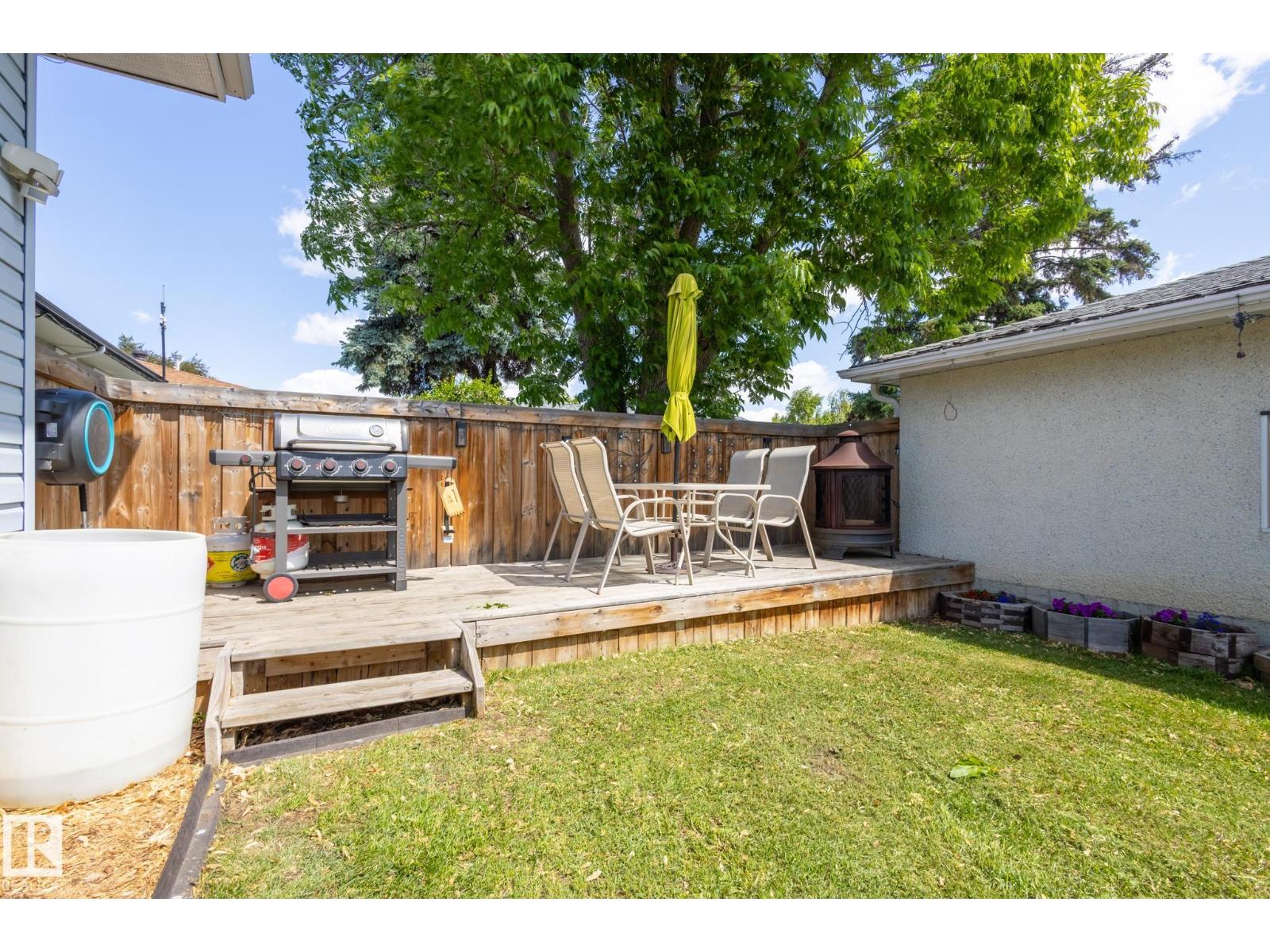 Photo 39 of 14123 72 St Nw, Edmonton AB