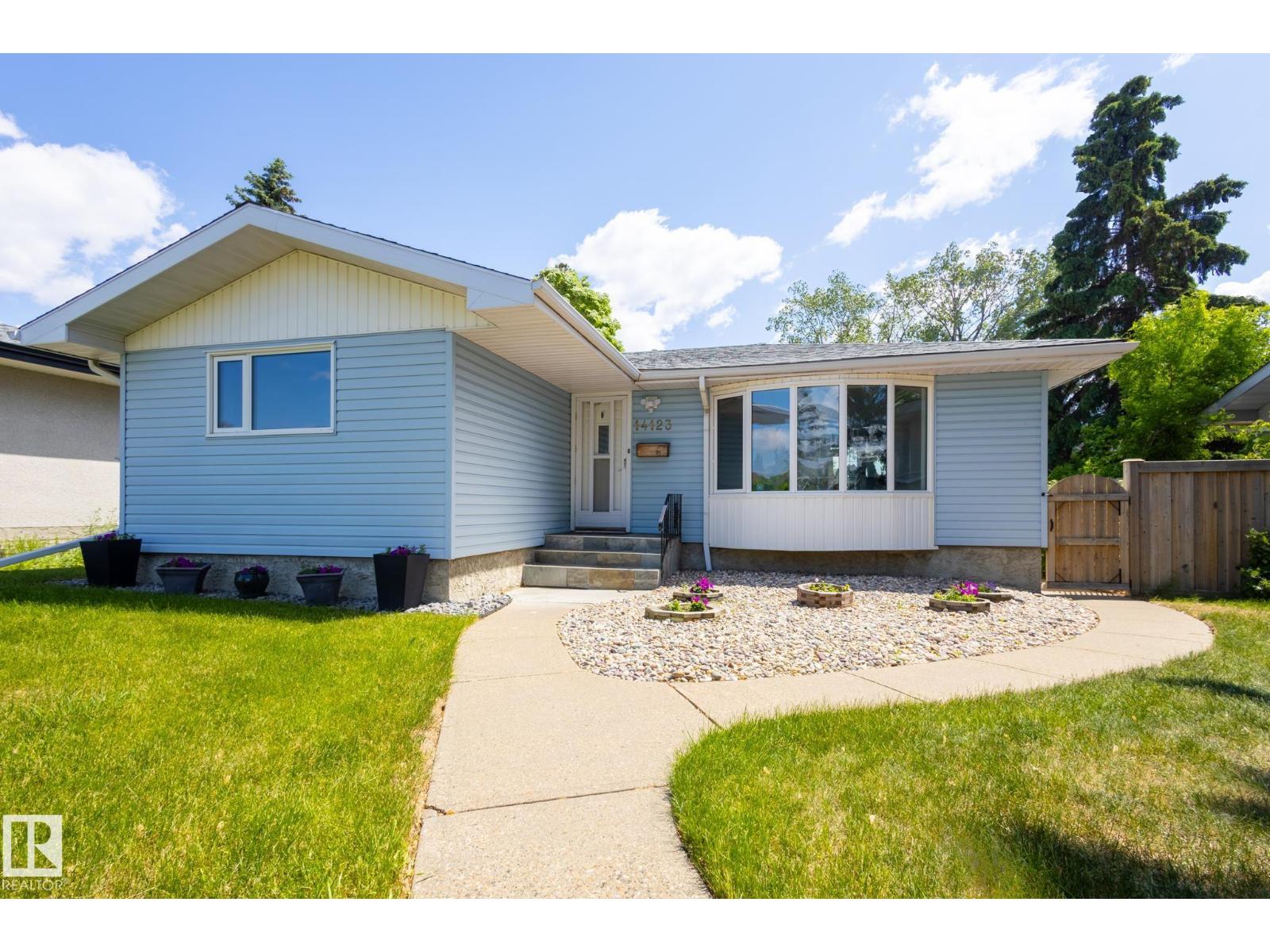 Photo 47 of 14123 72 St Nw, Edmonton AB