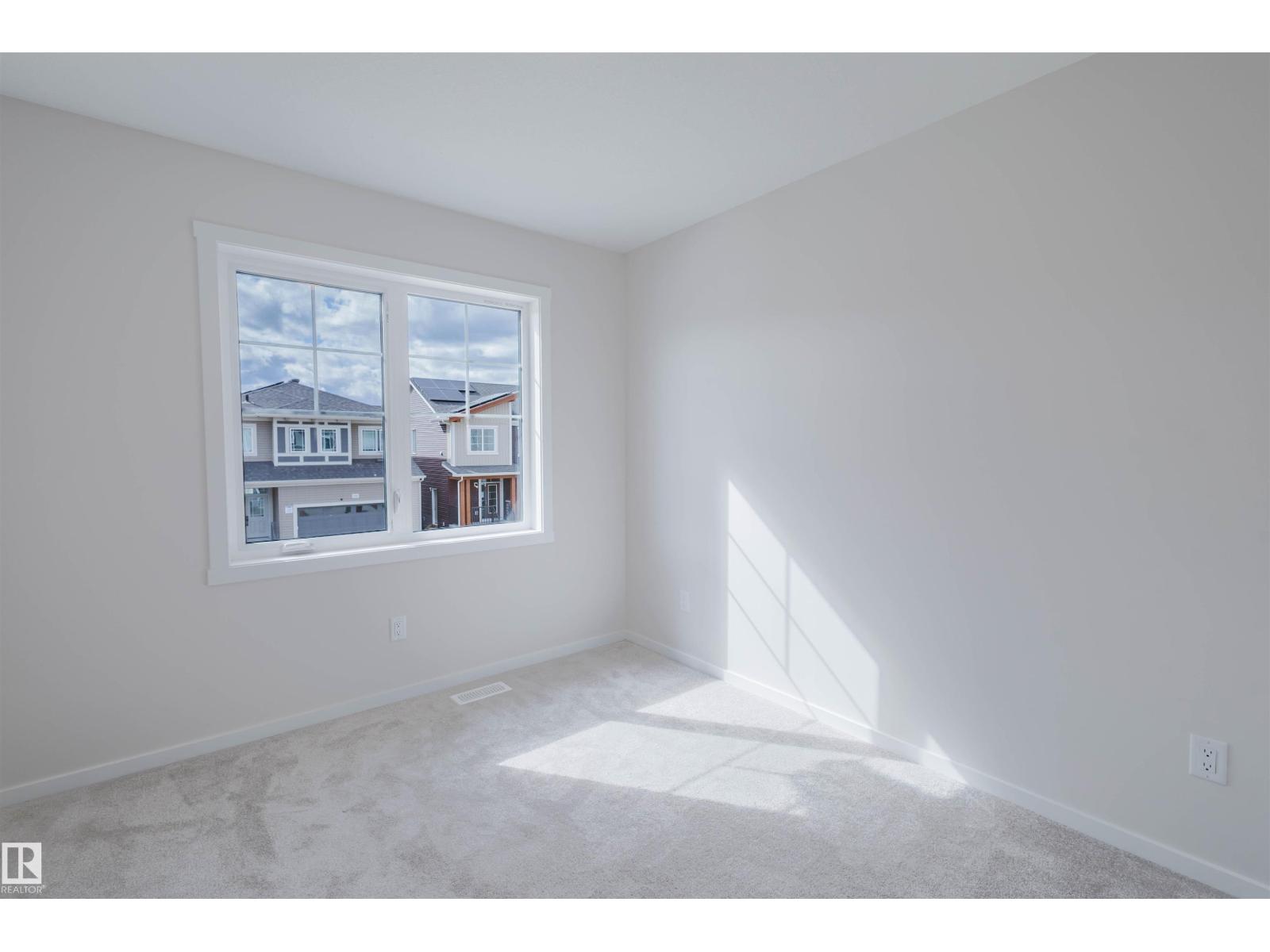 Photo 37 of 2103 209 St Nw, Edmonton AB
