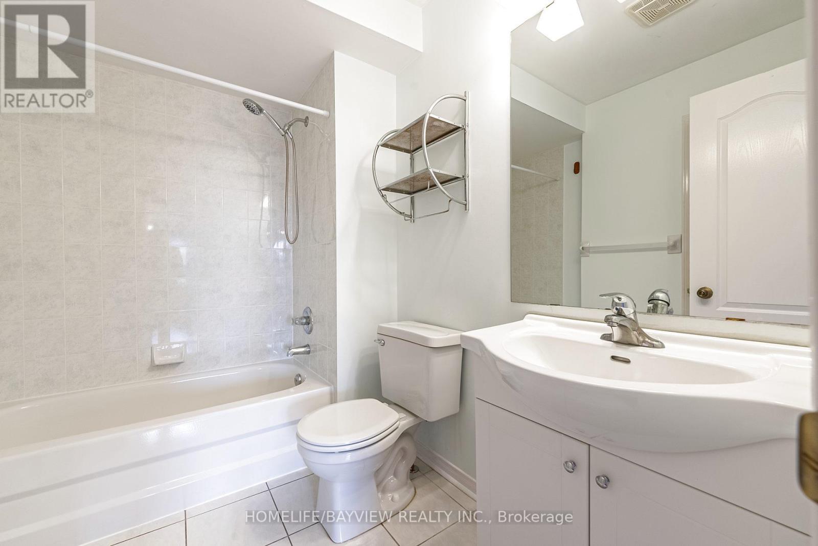 Photo 17 of 245 Shirley Drive, Richmond Hill ON