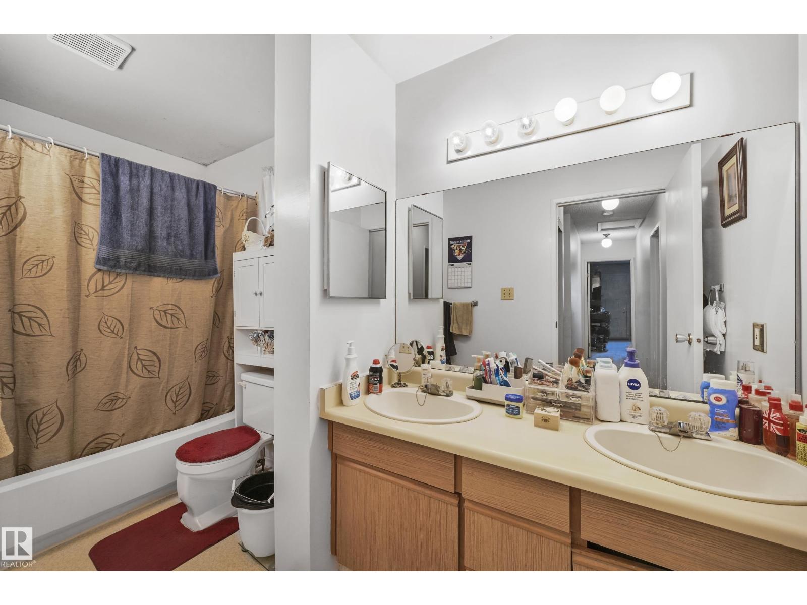 Photo 21 of 4 7604 29 Av Nw, Edmonton AB