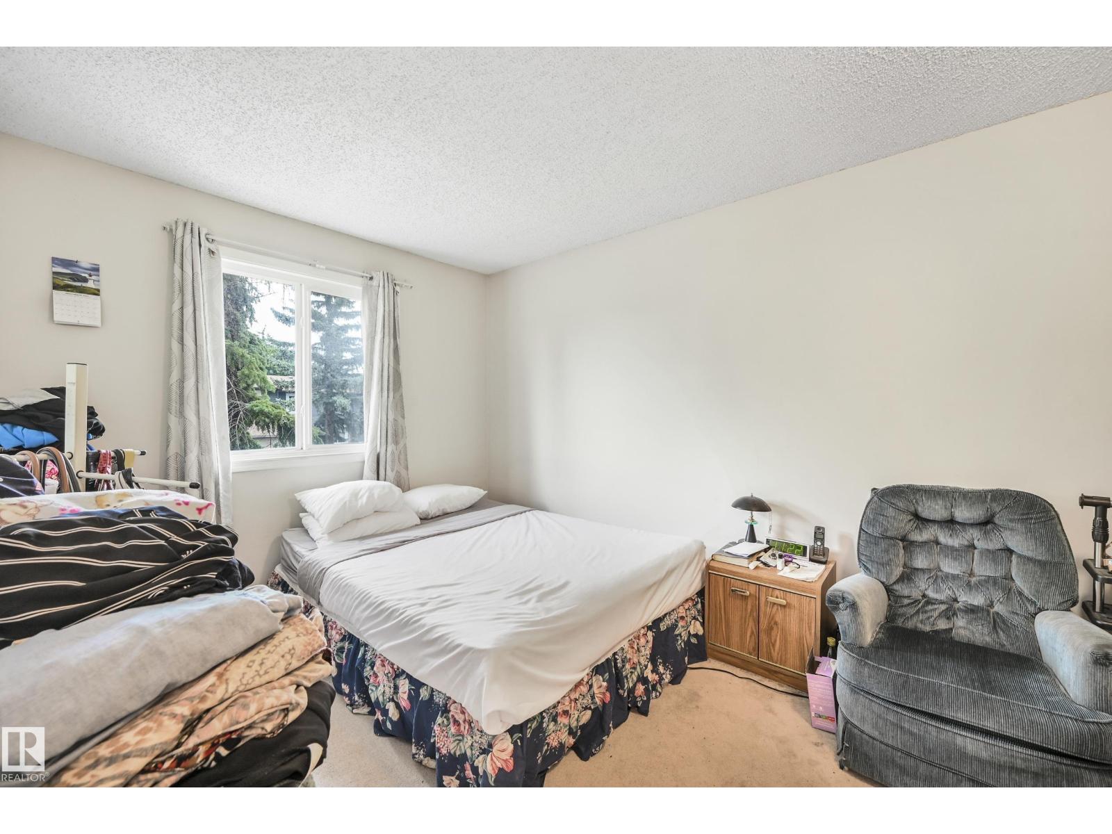 Photo 19 of 4 7604 29 Av Nw, Edmonton AB