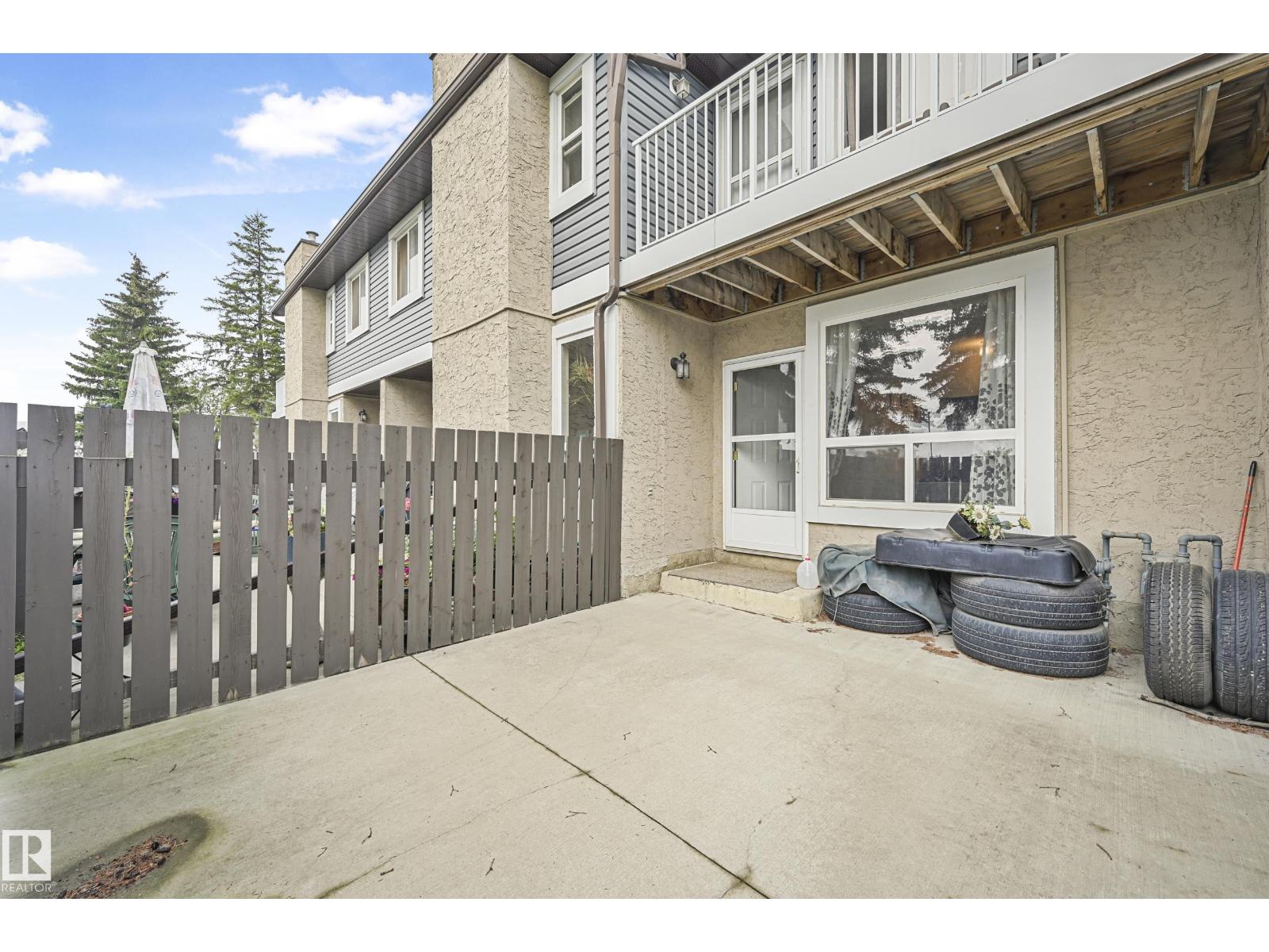 Photo 25 of 4 7604 29 Av Nw, Edmonton AB