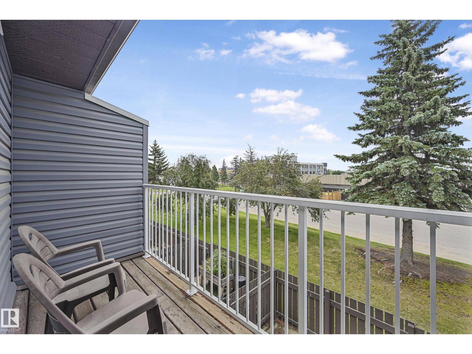 Photo 18 of 4 7604 29 Av Nw, Edmonton AB