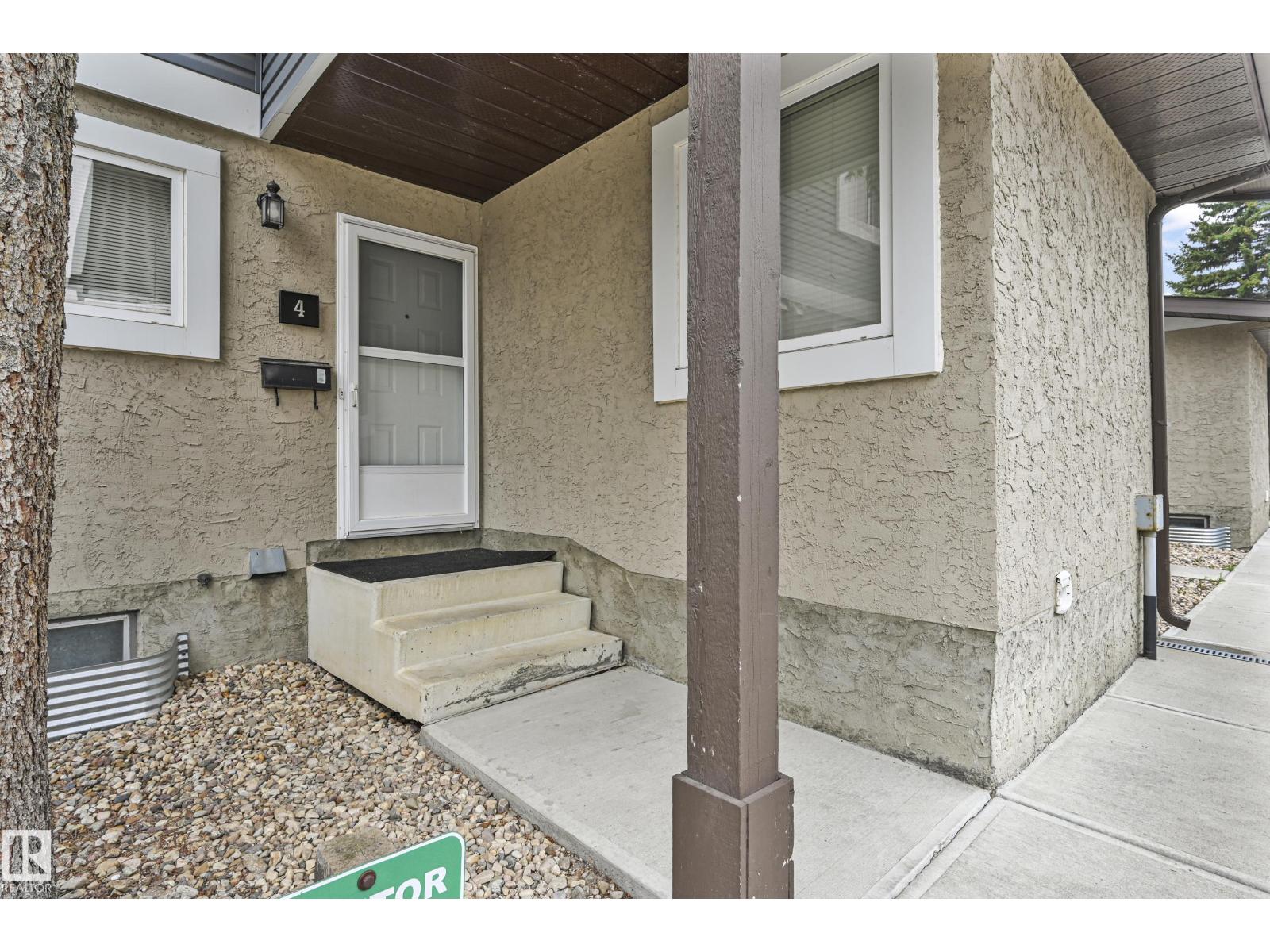 Photo 28 of 4 7604 29 Av Nw, Edmonton AB