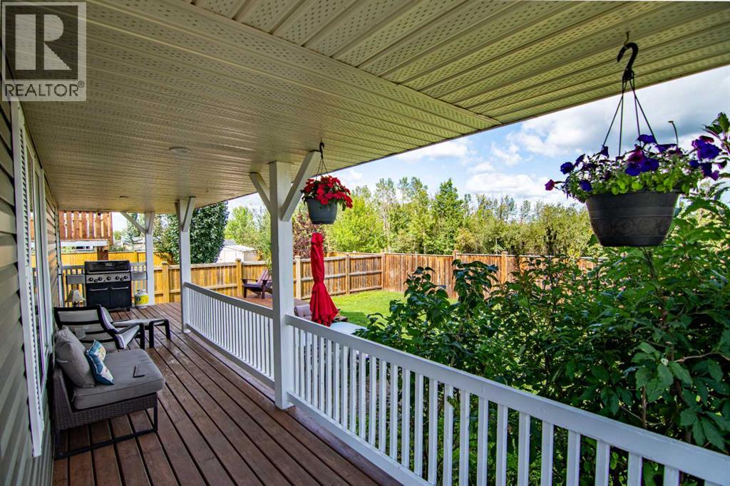 Photo 35 of 1 Fern Glade Crescent, Sylvan Lake AB