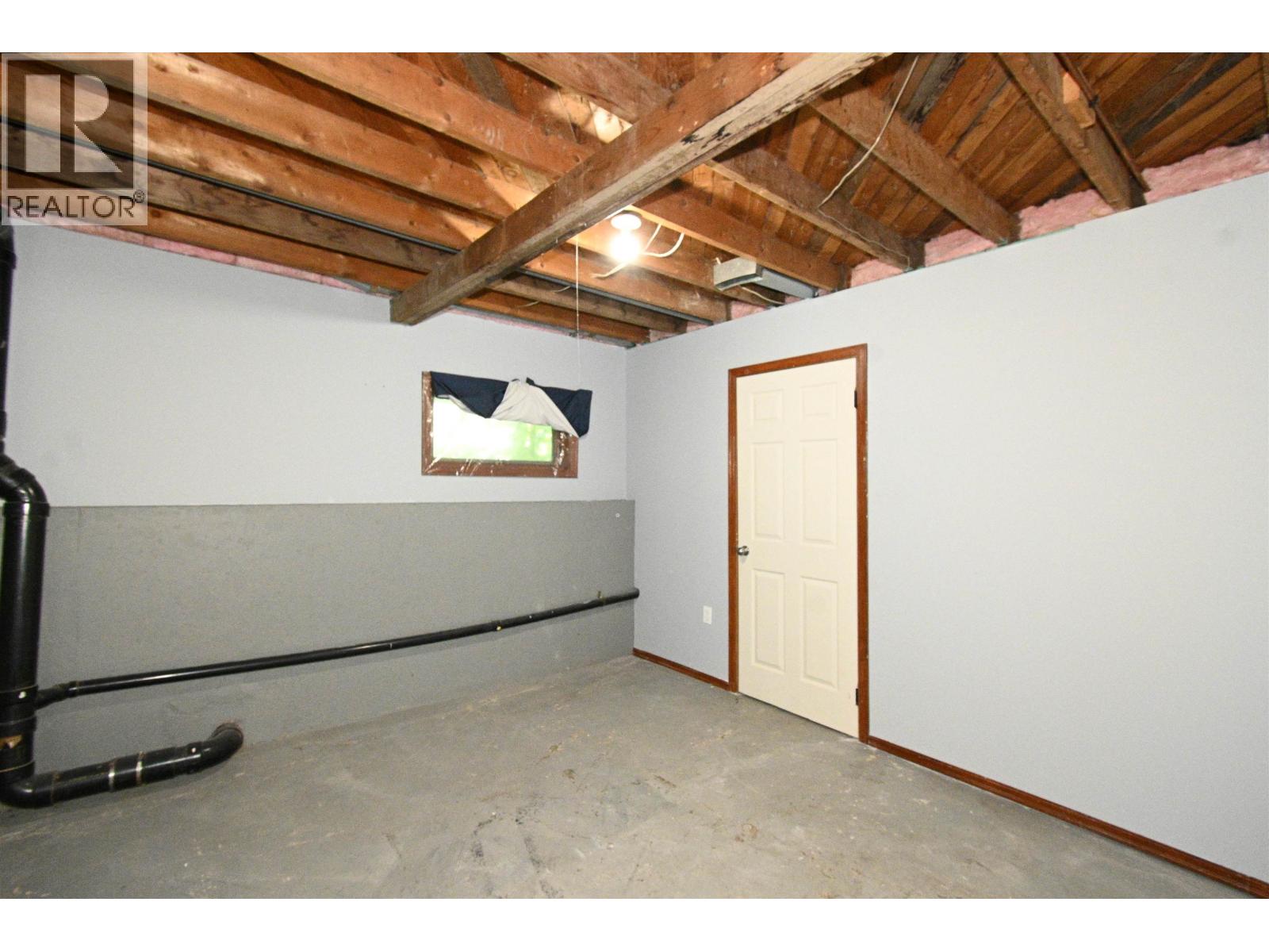 Photo 16 of 1693 Shady Valley Road, Prince George BC