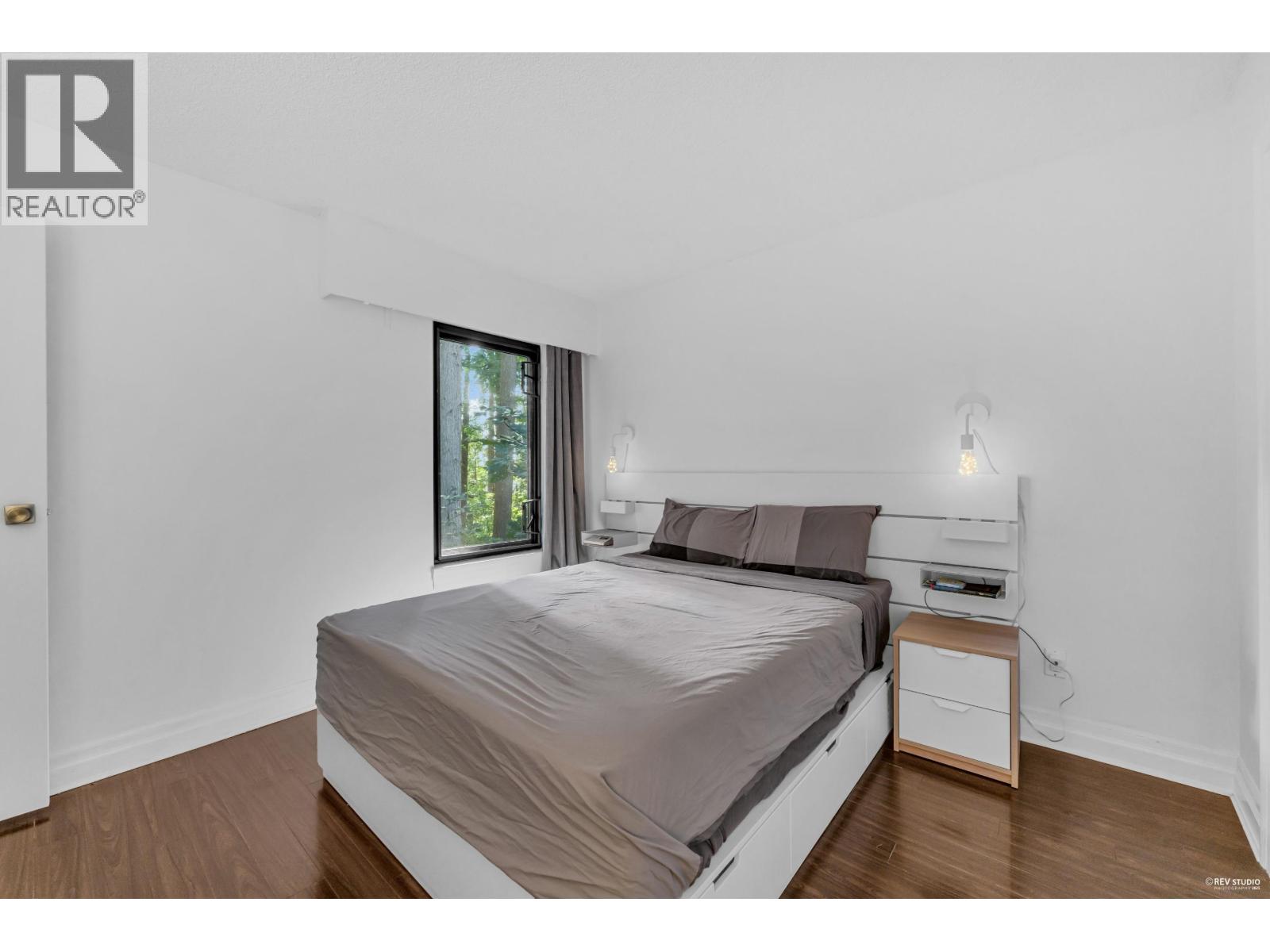 Photo 10 of 1854 Purcell Way, North Vancouver BC