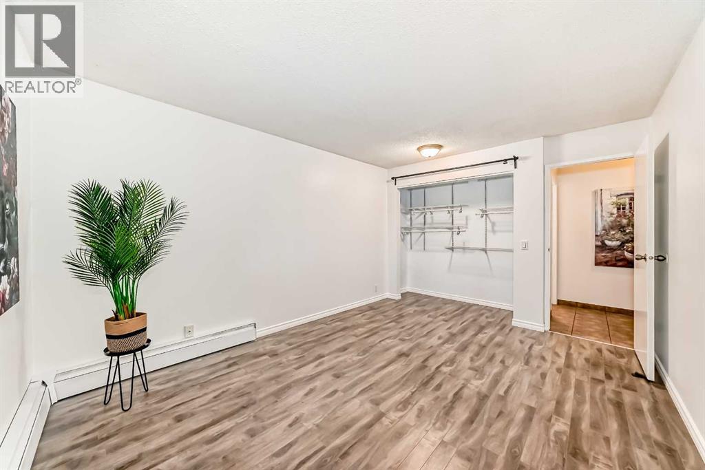 Single Family House for Sale in    Avenue SW Windsor Park Calgary 