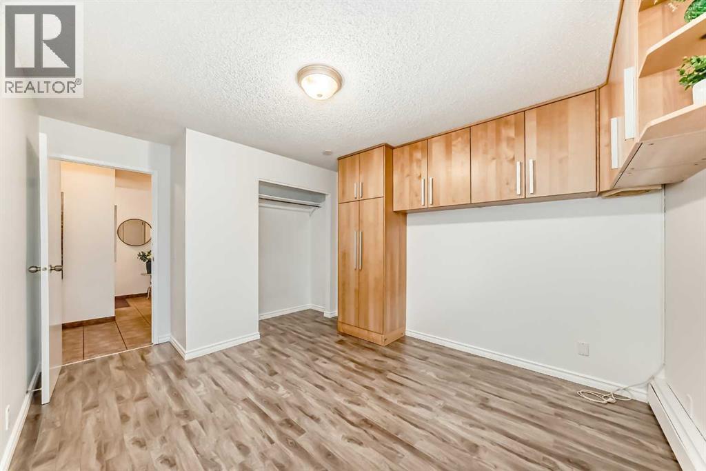 Single Family House for Sale in    Avenue SW Windsor Park Calgary 