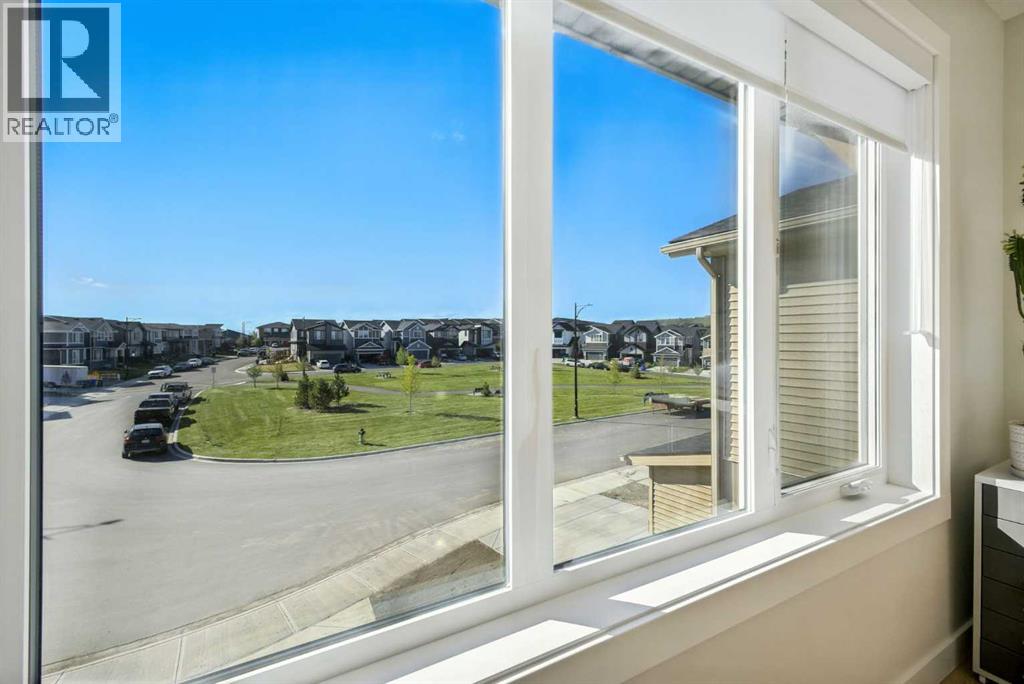Photo 36 of 70 Precedence View, Cochrane AB