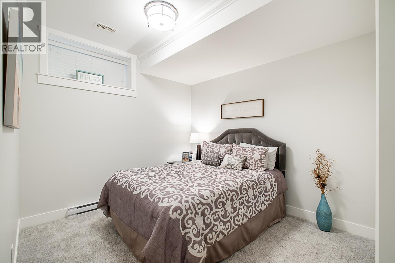 Photo 4 of 13017 237 A Street, Maple Ridge BC