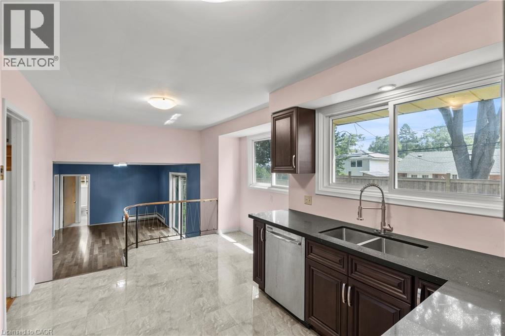 Photo 12 of 3050 Woodward Avenue, Burlington ON