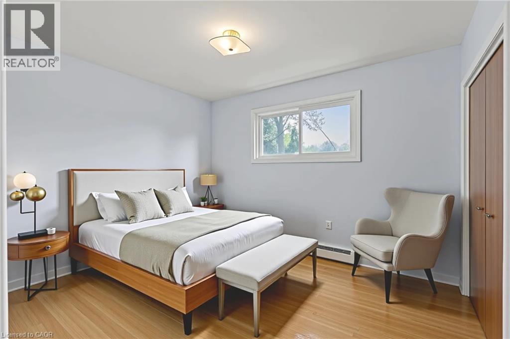 Photo 15 of 3050 Woodward Avenue, Burlington ON